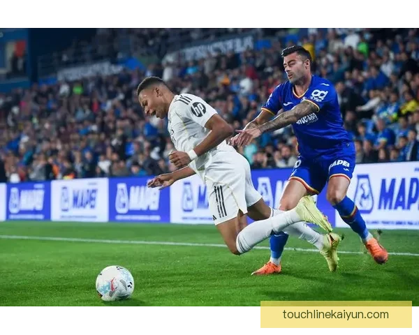 赫塔菲近期比赛表现稳健，状态回暖值得关注。