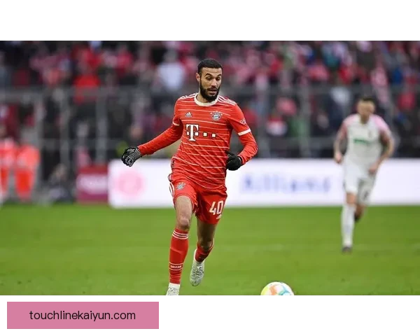 戴维斯最佳位置分析：边后卫与中场角色表现对比